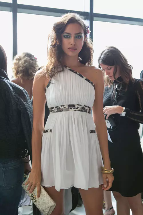 Diane Von Furstenberg colectia primavara vara 2016 backstage (23)