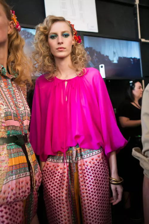 Diane Von Furstenberg colectia primavara vara 2016 backstage (27)