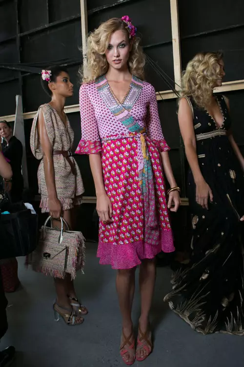 Diane Von Furstenberg colectia primavara vara 2016 backstage (32)