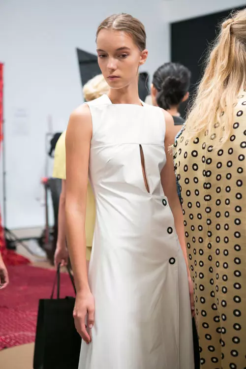 Edun colectia primavara vara 2016 backstage (16)
