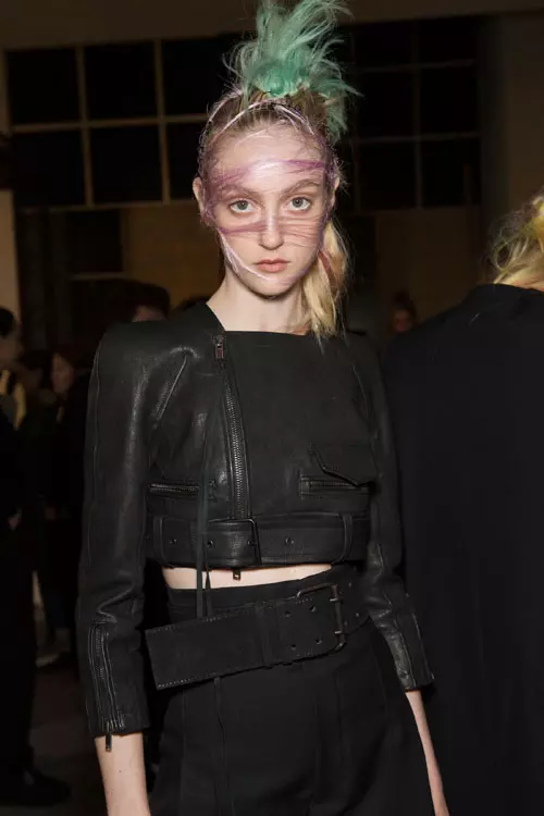 Haider Ackermann colectia primavara vara 2016 backstage (32)