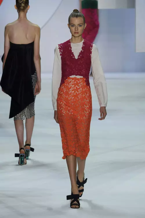 Monique Lhuillier colectia primavara vara 2016 (15)
