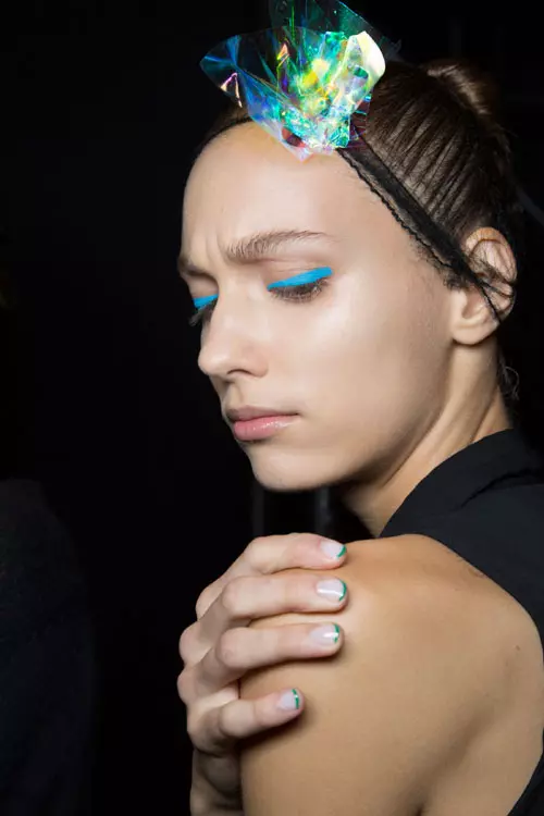 Monique Lhuillier colectia primavara vara 2016 backstage (3)