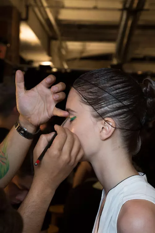 Monique Lhuillier colectia primavara vara 2016 backstage (5)