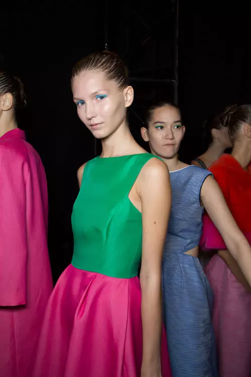 Monique Lhuillier colectia primavara vara 2016 backstage