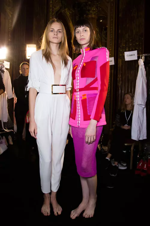 Valentin Yudashkin colectia primavara vara 2016 backstage (34)