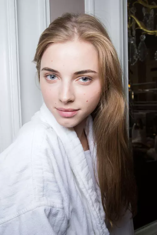 Valentin Yudashkin colectia primavara vara 2016 backstage (6)