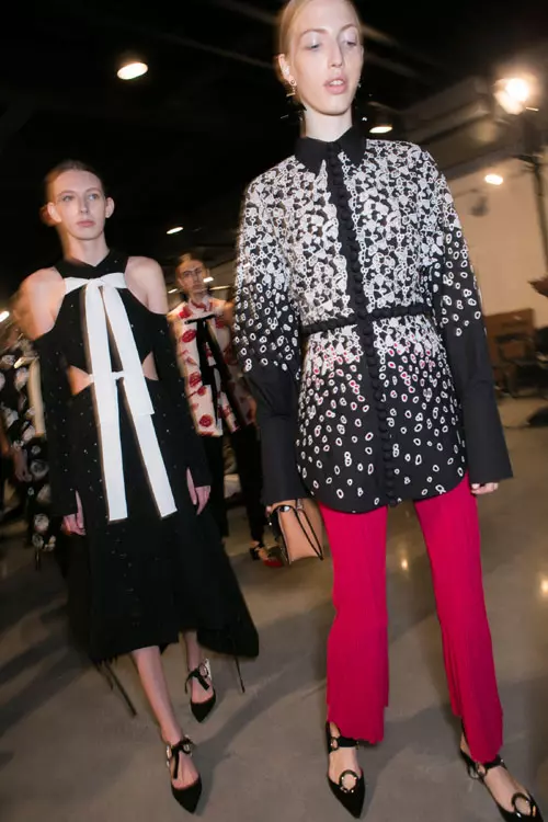 Proenza Schouler colectia primavara vara 2016 backstage (23)