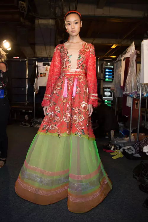 Reem Acra colectia primavara vara 2016 backstage (34)