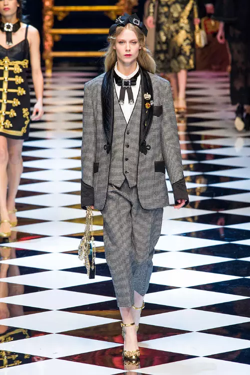 Dolce & Gabbana colectia toamna iarna 2016-2017 (55)