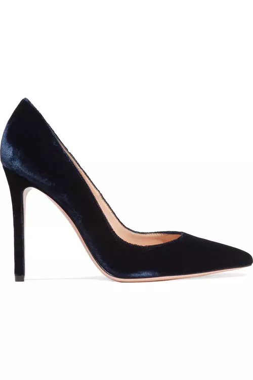 Pantofi din catifea, Gianvito Rossi, 2.814 lei, magazinul The PlaceX