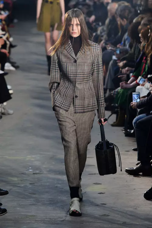 3.1 Phillip Lim colectia toamna iarna 2016-2017 (7)