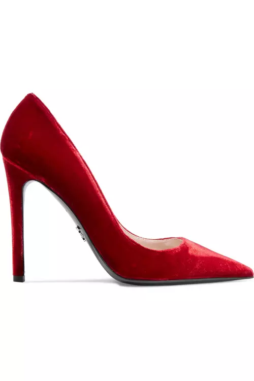 Pantofi din catifea, Prada, 2.644 lei