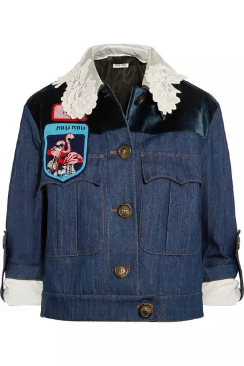 Jacheta din denim, Miu Miu, 1.150 euro, www.net-a-porter.com