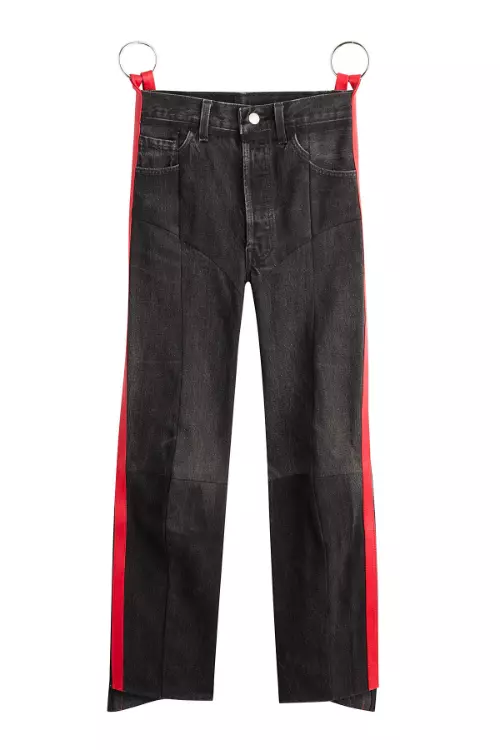 Jeansi Vetements, 7.588 lei, www.stylebop.com