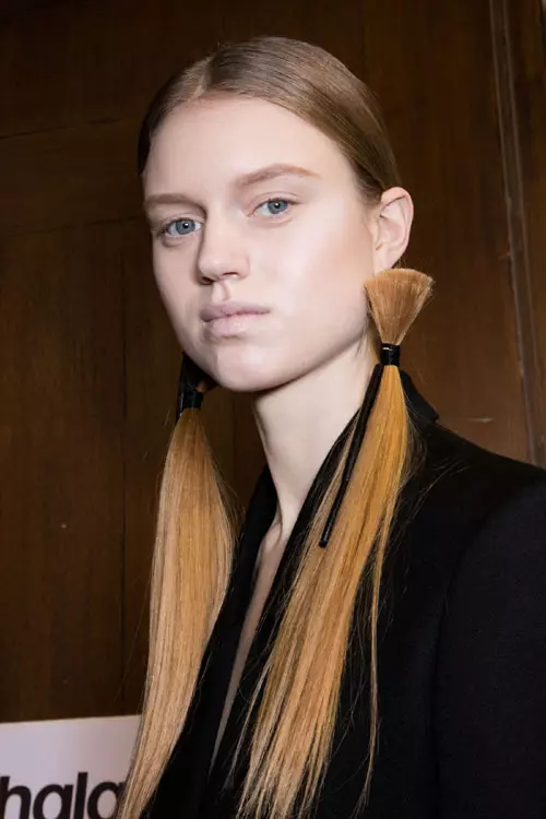 Chalayan colectia toamna iarna 2016-2017 backstage (11)