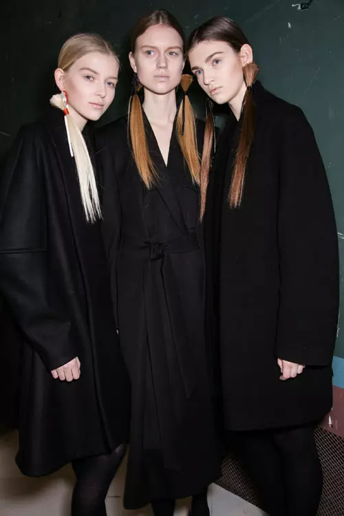 Chalayan colectia toamna iarna 2016-2017 backstage (14)