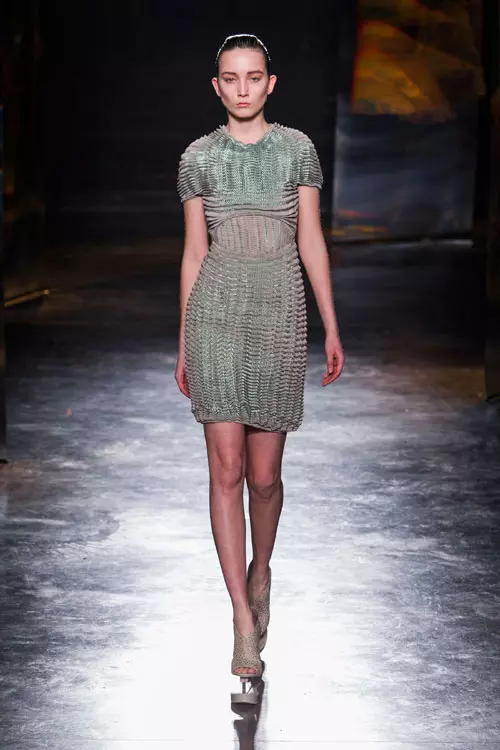 Iris van Herpen colectia toamna iarna 2016-2017 (10)