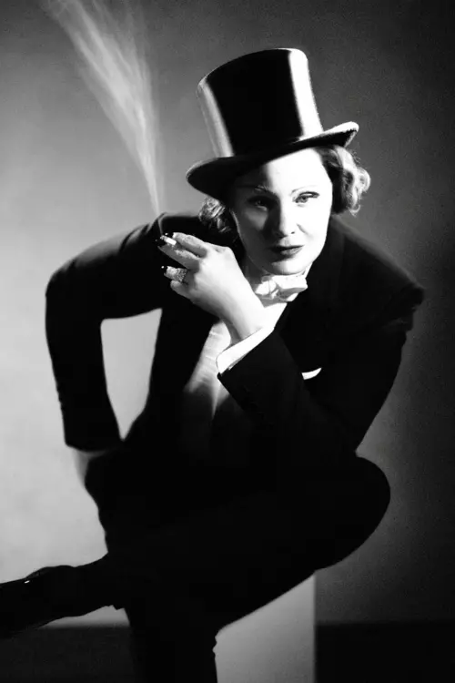 Jessica Lange (Marlene Dietrich)