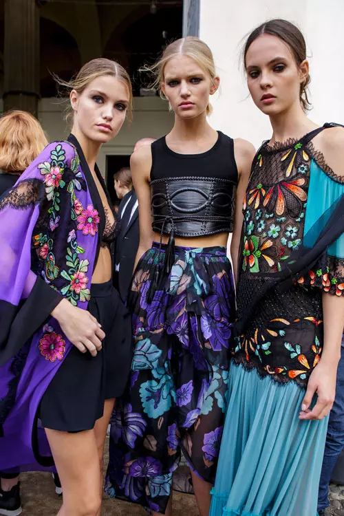 Alberta Ferretti  colectia primavara-vara 2017 backstage (13)