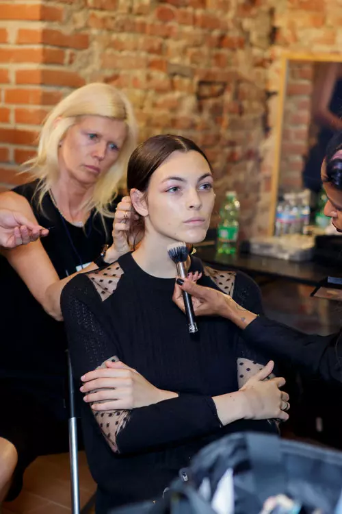 Alberta Ferretti  colectia primavara-vara 2017 backstage (6)