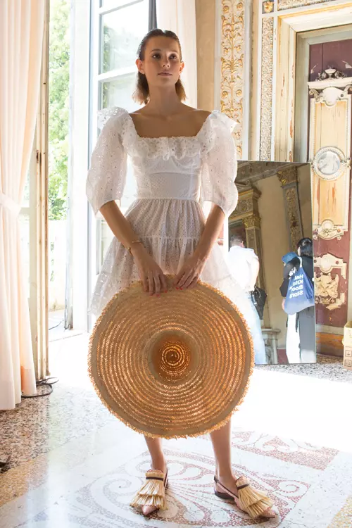 Blumarine colectia primavara - vara 2017 backstage (10)