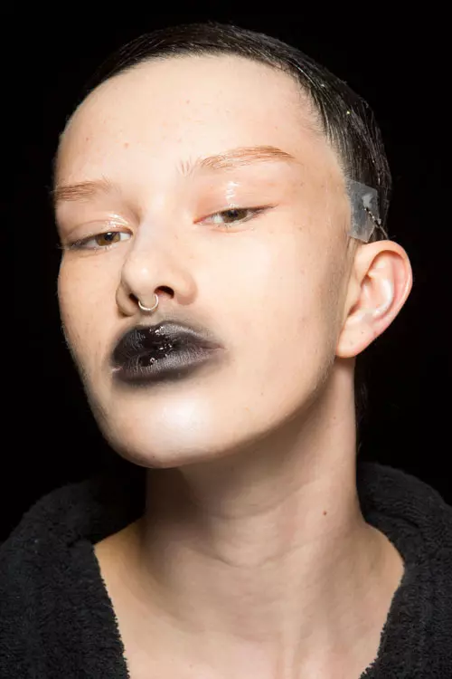 Gareth Pugh colectia primavara-vara 2017 backstage (2)