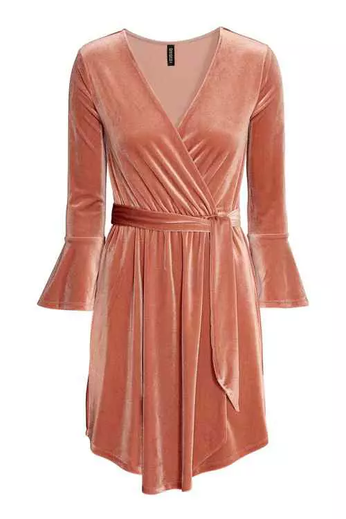 Rochie petrecuta din catifea, H&M, 59.90 lei