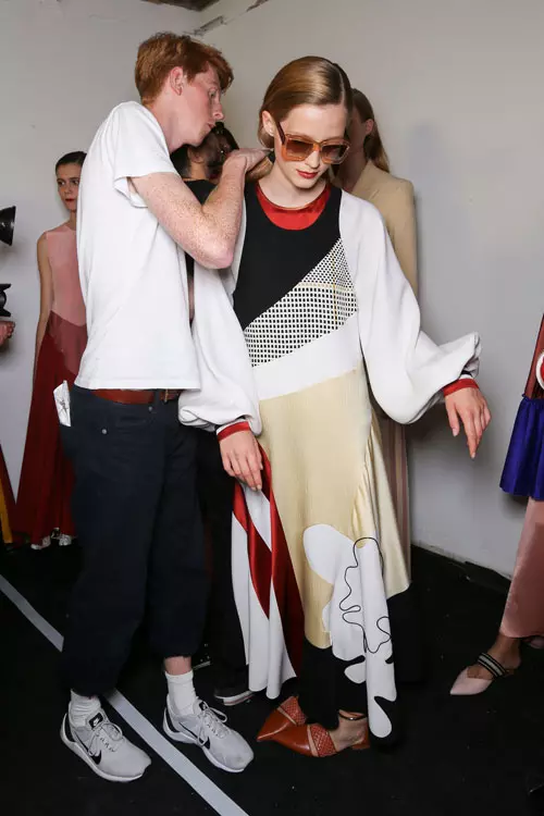 Roksanda colectia primavara-vara 2017 backstage (23)