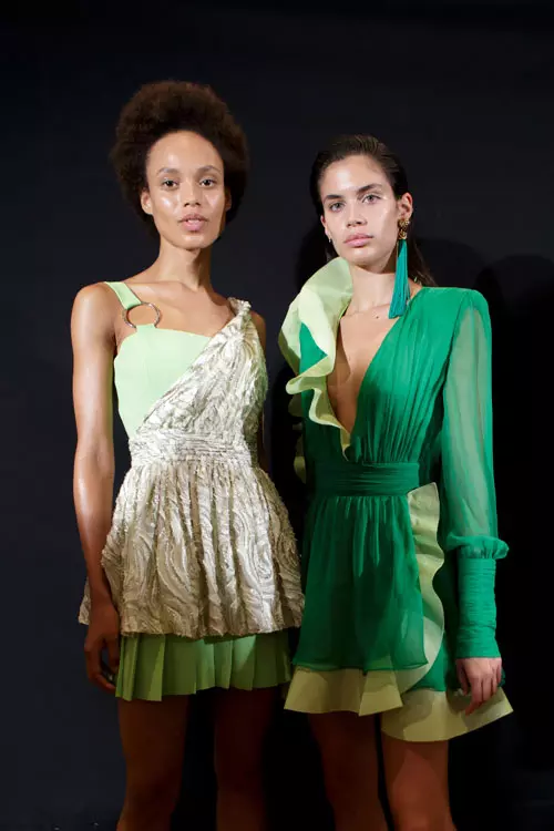 Emanuel Ungaro colectia primavara-vara 2017 backstage (12)