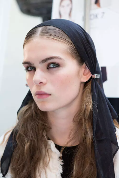 Mugler colectia primavara - vara 2017 backstage (2)