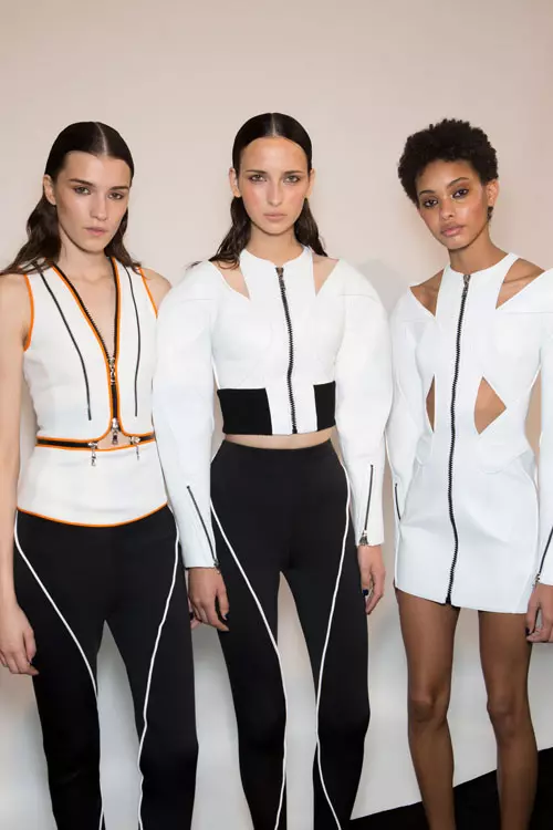Mugler colectia primavara - vara 2017 backstage (39)