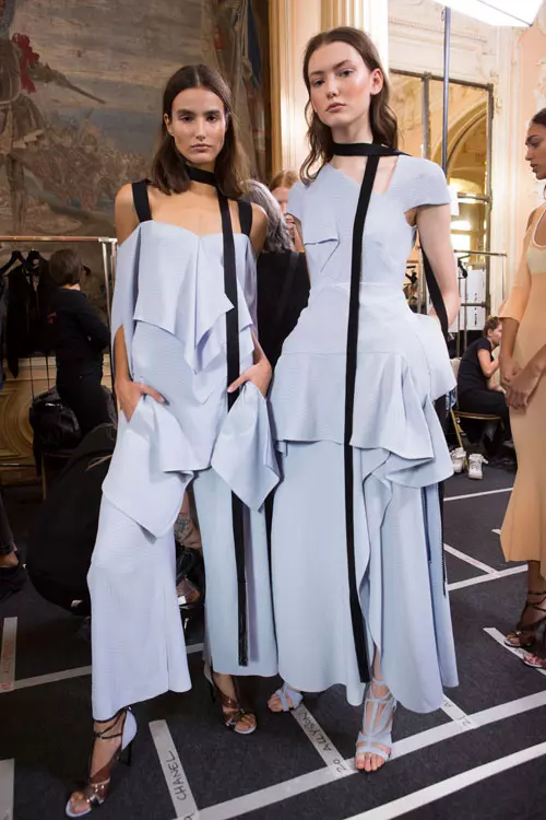 Roland Mouret colectia primavara - vara 2017 backstage (24)