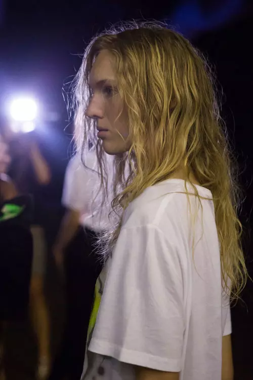 Alexander Wang colectia primavara-vara 2017 backstage (7)