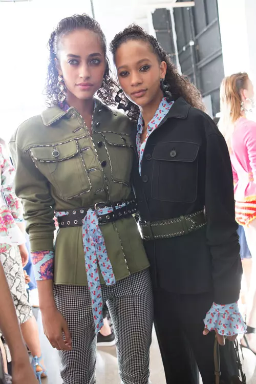 Altuzarra colectia primavara-vara 2017 backstage (12)