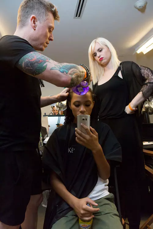 Altuzarra colectia primavara-vara 2017 backstage (8)