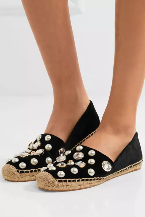 Espadrile cu cristale aplicate, Tory Burch, 1.164 lei, www.net-a-porter.com