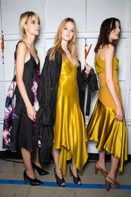 Prabal Gurung colectia primavara-vara 2017 backstage (22)