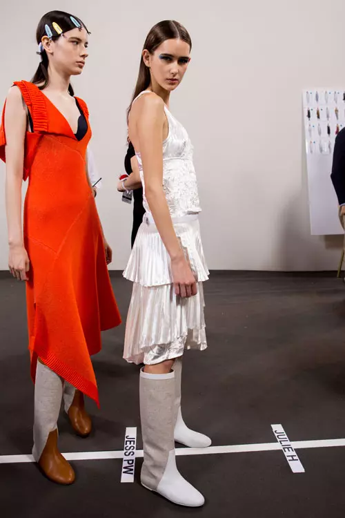 Victoria Beckham (colectia primavara-vara 2017 backstage (18)