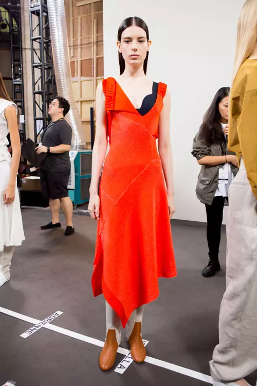 Victoria Beckham (colectia primavara-vara 2017 backstage (24)