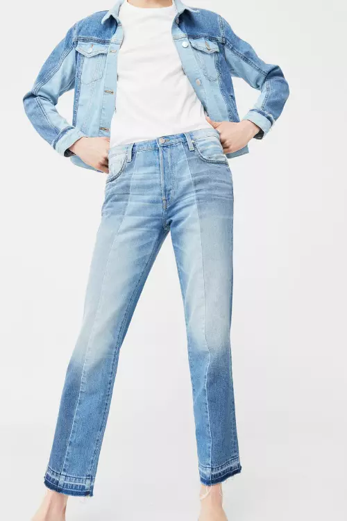 16. Jeansi din bumbac, Mango, 99,90 lei, www.departmentstore.ro