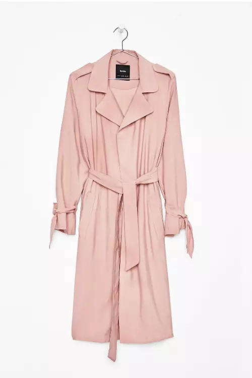 Trenci Bershka 199,90 lei