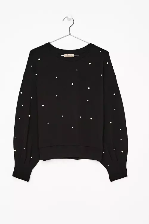 Bluza cu perle Bershka 89,90 lei