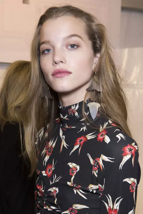 Isabel Marant colectia toamna iarna 2017-2018 backstage (20)