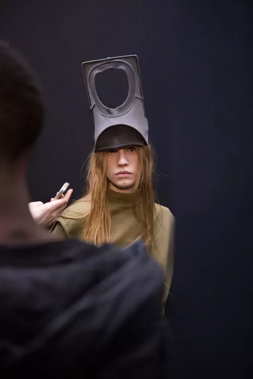 Rick Owens colectia toamna iarna 2017-2018 backstage (25)