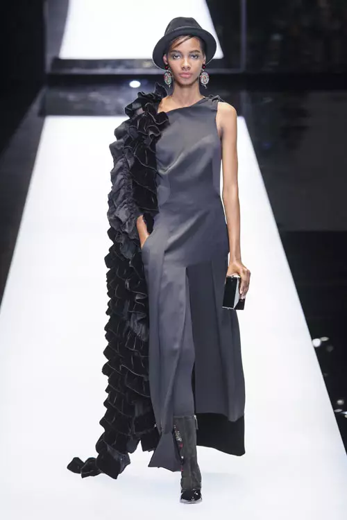 Giorgio Armani colectia toamna iarna 2017-2018 (54)
