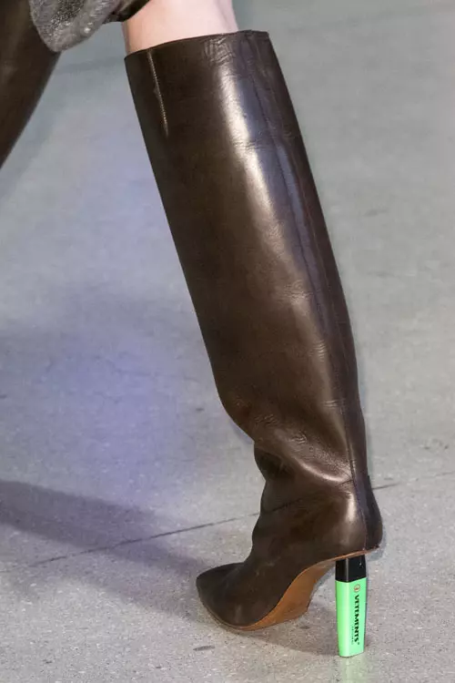 Vetements colectia toamna iarna 2017-2018 accesorii (7)