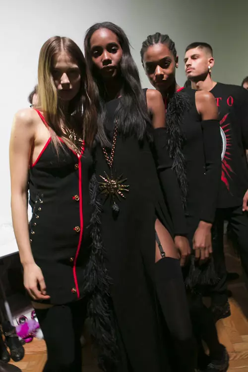 Fausto Puglisi colectia toamna-iarna 2017-2018 backstage (16)