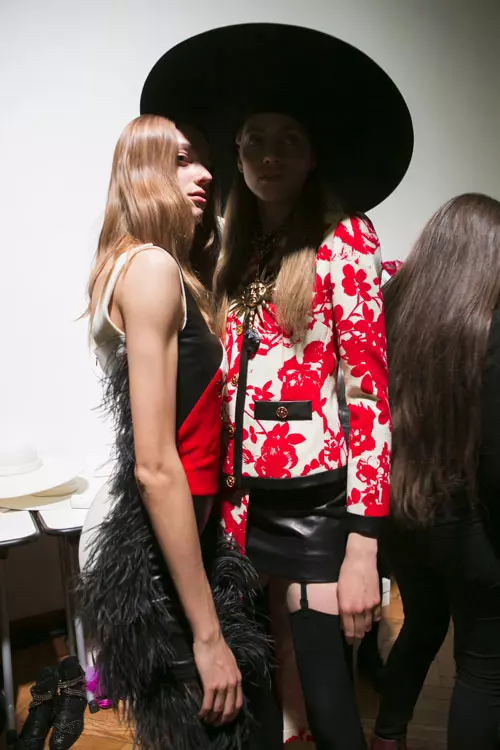 Fausto Puglisi colectia toamna-iarna 2017-2018 backstage (6)