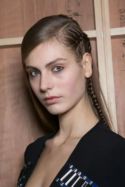 David Koma colectia toamna-iarna 2017-2018 backstage (14)